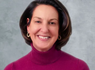 400x293_Lauren_YALEstory Lauren smiling for her headshot